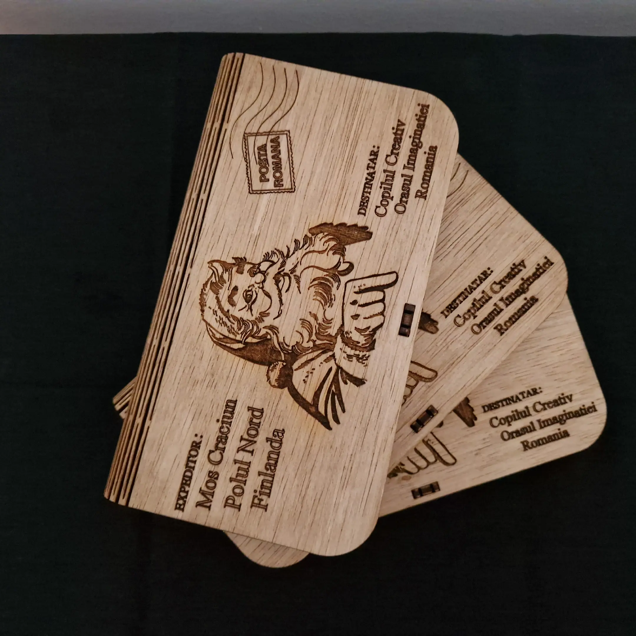 Cutie personalizată, gravată laser — model „Scrisoare de la Moș Crăciun"